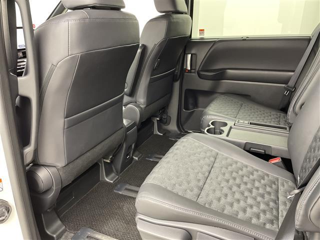 ヴォクシー ハイブリッドＳ－Ｚ　ユニバーサルステップ　純正ディスプレイオーディオナビ　フルセグ　ＢＴ　ＵＳＢ　ＤＶＤ　ＨＤＭＩ　Ｍｉｒａｃａｓｔ　バックカメラ　トヨタセーフティセンス　プリクラッシュセーフティ　レーダークルコン（25枚目）