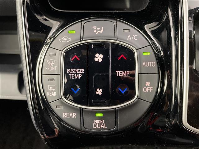 ヴォクシー ＺＳ　純正ナビ　ＣＤ　ＤＶＤ　フルセグＴＶ　Ｂｌｕｅｔｏｏｔｈ　バックカメラ　片側パワースライドドア　クルーズコントロール　前方ドライブレコーダー　ビルトインＥＴＣ　プッシュスタート　スマートキー（5枚目）