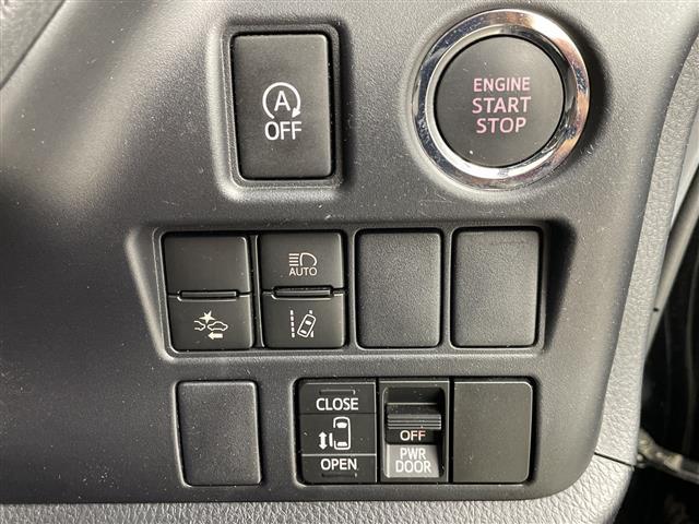 ヴォクシー ＺＳ　純正ナビ　ＣＤ　ＤＶＤ　フルセグＴＶ　Ｂｌｕｅｔｏｏｔｈ　バックカメラ　片側パワースライドドア　クルーズコントロール　前方ドライブレコーダー　ビルトインＥＴＣ　プッシュスタート　スマートキー（11枚目）