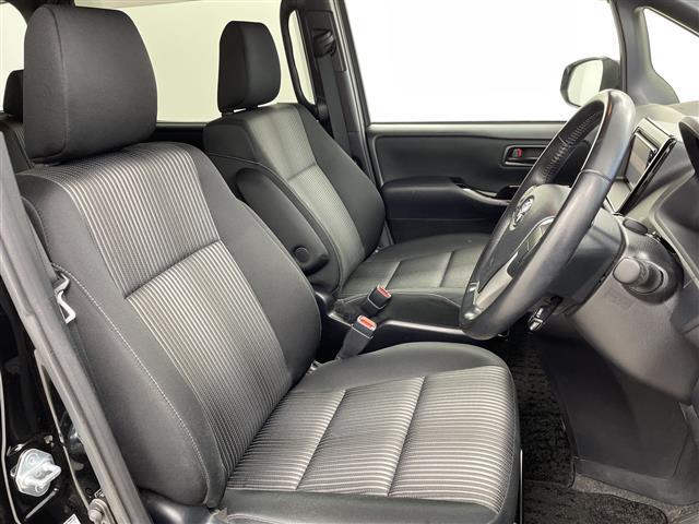 ヴォクシー ＺＳ　純正ナビ　ＣＤ　ＤＶＤ　フルセグＴＶ　Ｂｌｕｅｔｏｏｔｈ　バックカメラ　片側パワースライドドア　クルーズコントロール　前方ドライブレコーダー　ビルトインＥＴＣ　プッシュスタート　スマートキー（17枚目）