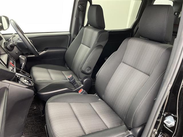 ヴォクシー ＺＳ　純正ナビ　ＣＤ　ＤＶＤ　フルセグＴＶ　Ｂｌｕｅｔｏｏｔｈ　バックカメラ　片側パワースライドドア　クルーズコントロール　前方ドライブレコーダー　ビルトインＥＴＣ　プッシュスタート　スマートキー（20枚目）