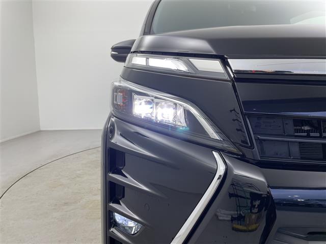 ヴォクシー ＺＳ　純正ナビ　ＣＤ　ＤＶＤ　フルセグＴＶ　Ｂｌｕｅｔｏｏｔｈ　バックカメラ　片側パワースライドドア　クルーズコントロール　前方ドライブレコーダー　ビルトインＥＴＣ　プッシュスタート　スマートキー（37枚目）