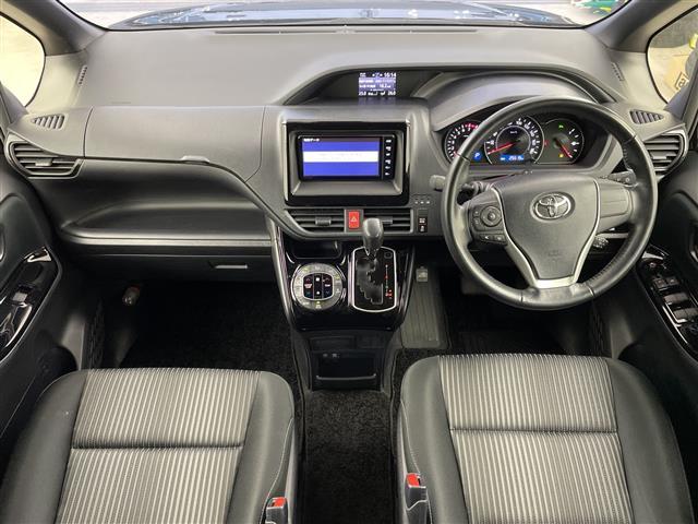 ヴォクシー ＺＳ　純正ナビ　ＣＤ　ＤＶＤ　フルセグＴＶ　Ｂｌｕｅｔｏｏｔｈ　バックカメラ　片側パワースライドドア　クルーズコントロール　前方ドライブレコーダー　ビルトインＥＴＣ　プッシュスタート　スマートキー（43枚目）