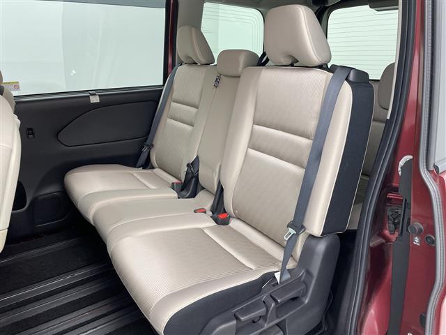 セレナ ハイウェイスター　純正ナビ　ＣＤ　ＤＶＤ　Ｂｌｕｅｔｏｏｔｈ　フルセグ　全周囲カメラ　ハンズフリーオートスライドドア　電動ドア　インテリジェントパークアシスト　衝突軽減　車線逸脱警報　ソナー　クルーズコントロール（25枚目）