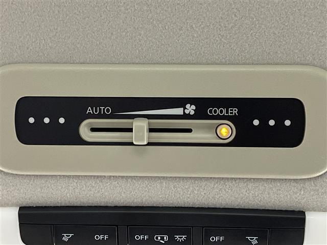 セレナ ハイウェイスター　純正ナビ　ＣＤ　ＤＶＤ　Ｂｌｕｅｔｏｏｔｈ　フルセグ　全周囲カメラ　ハンズフリーオートスライドドア　電動ドア　インテリジェントパークアシスト　衝突軽減　車線逸脱警報　ソナー　クルーズコントロール（27枚目）