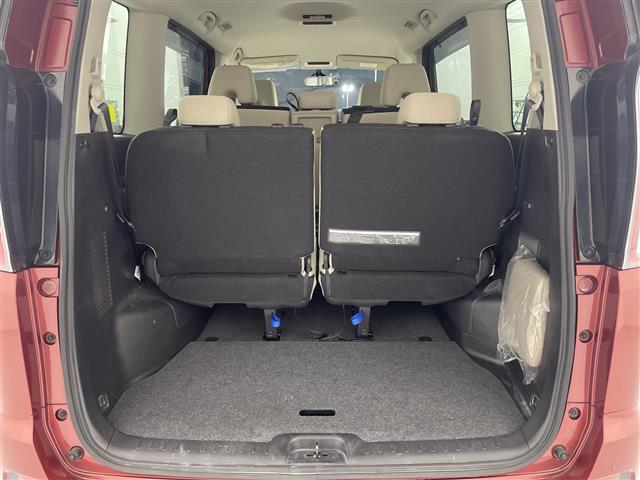 セレナ ハイウェイスター　純正ナビ　ＣＤ　ＤＶＤ　Ｂｌｕｅｔｏｏｔｈ　フルセグ　全周囲カメラ　ハンズフリーオートスライドドア　電動ドア　インテリジェントパークアシスト　衝突軽減　車線逸脱警報　ソナー　クルーズコントロール（28枚目）