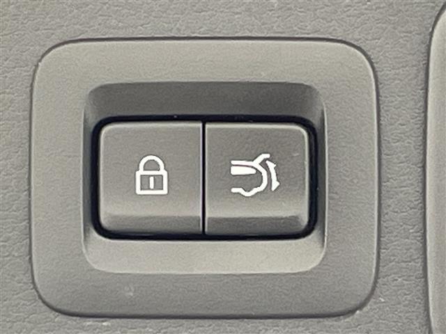 CX-30 20S Lパッケージ 純正ナビ Bluetooth CD DVD フルセグTV HDMI 全方位カメラ 追従型クルーズコントロール 衝突軽減ブレーキ レーンキープアシスト 横滑り防止 ブラインドスポットモニター LED(14枚目)