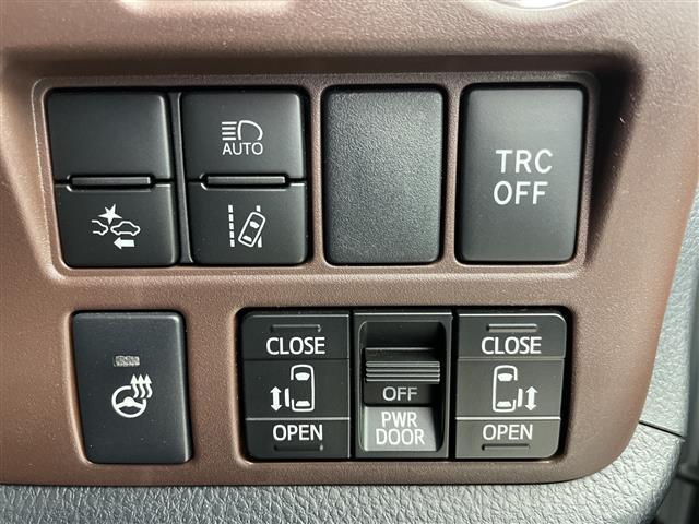 エスクァイア ハイブリッドGi プレミアムパッケージ ALPINE9インチナビ CD DVD SD Bluetooth HDMI ALPINEフリップダウンモニター 両側パワースライドドア バックカメラ クルーズコントロール 前席シートヒーター ETC(9枚目)