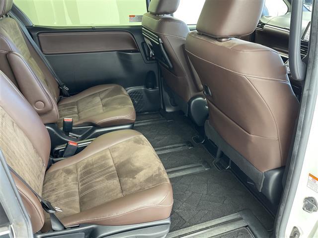 エスクァイア ハイブリッドGi プレミアムパッケージ ALPINE9インチナビ CD DVD SD Bluetooth HDMI ALPINEフリップダウンモニター 両側パワースライドドア バックカメラ クルーズコントロール 前席シートヒーター ETC(24枚目)