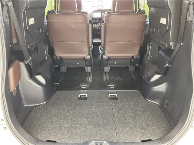 エスクァイア ハイブリッドGi プレミアムパッケージ ALPINE9インチナビ CD DVD SD Bluetooth HDMI ALPINEフリップダウンモニター 両側パワースライドドア バックカメラ クルーズコントロール 前席シートヒーター ETC(29枚目)