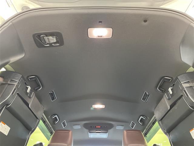 エスクァイア ハイブリッドGi プレミアムパッケージ ALPINE9インチナビ CD DVD SD Bluetooth HDMI ALPINEフリップダウンモニター 両側パワースライドドア バックカメラ クルーズコントロール 前席シートヒーター ETC(40枚目)