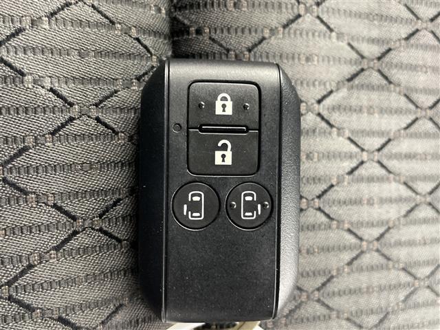 スペーシアカスタム ハイブリッドXSターボ 純正8型ナビ 両側パワースライドドア LEDヘッドライト オートライト ハーフレザーシート シートヒーター(D席) 純正ビルトインETC シートバックテーブル スズキセーフティサポート 衝突軽減(19枚目)