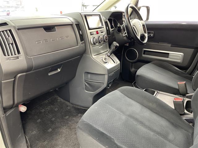 デリカD:5 D パワーパッケージ アルパインナビ Bluetooth バッツクカメラ 両側パワースライドドア 4WD ETC オートヘッドライト パドルシフト 革巻きステアリング 電格ミラー クルーズコントロール スマートキー(21枚目)