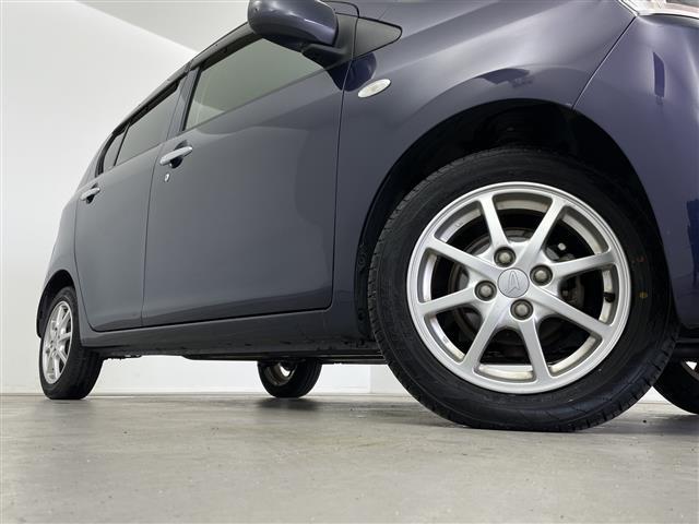 ミライース X メモリアルエディション 純正アルミホイール 純正オーディオ ポータブルナビ エアコン パワーウィンドウ アイドリングストップ リモコンキー フロアマット ドアバイザー ヘッドライトレベライザー 電動格納ミラー シートカバー(37枚目)