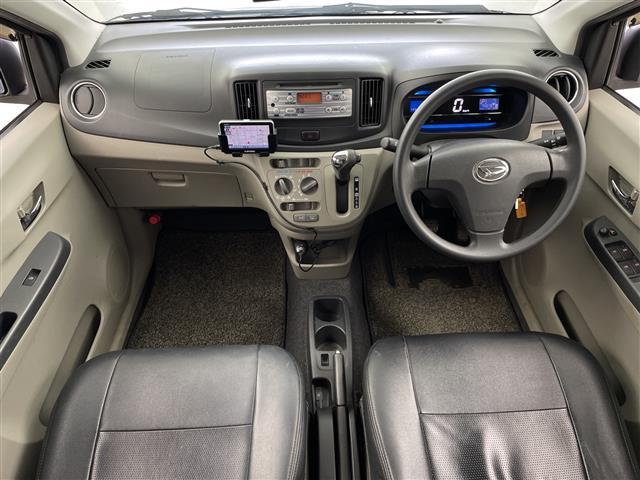 ミライース X メモリアルエディション 純正アルミホイール 純正オーディオ ポータブルナビ エアコン パワーウィンドウ アイドリングストップ リモコンキー フロアマット ドアバイザー ヘッドライトレベライザー 電動格納ミラー シートカバー(43枚目)