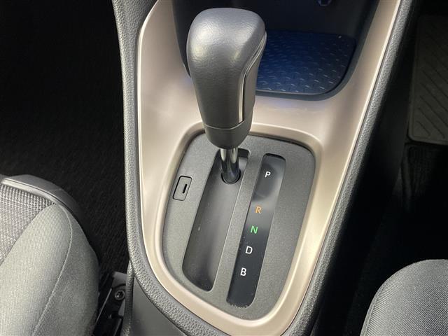 ヤリス ハイブリッドZ 純正ナビ バックカメラ ドライブレコーダー ETC ブラインドスポットモニタ アダプティブクルーズコントロール 前席シートヒーター クリアランスソナー オートハイビーム スマートキー プッシュスタート(29枚目)