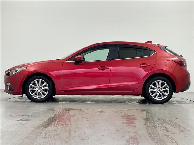 アクセラスポーツ １５Ｓ　純正ＳＤナビ　ＣＤ　ＤＶＤ　ＵＳＢ　Ｂｌｕｅｔｏｏｔｈ　ＡＵＸ　フルセグ　バックカメラ　ＥＴＣ　ドライブレコーダー　ステアリングスイッチ　革巻きステアリング　電動格納ミラー　スマートキー（33枚目）