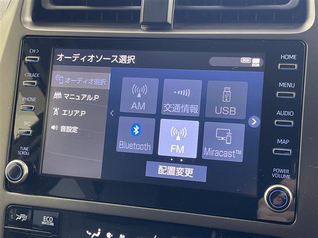 プリウス Ｓツーリングセレクション・ブラックエディション　メーカーナビ　フルセグＴＶ　Ｂｌｕｅｔｏｏｔｈ　追従型クルーズコントロール　レーンキープアシスト　ＡＣ１００Ｖ　シートヒーター　ステアリングリモコン　ビルトインＥＴＣ　純正フロアマット　電格ミラー（5枚目）