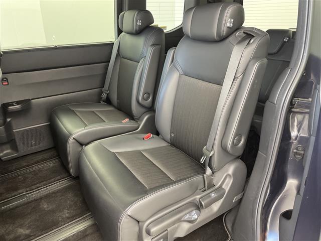 ステップワゴン ｅ：ＨＥＶスパーダ　純正１１型ナビ　フリップダウンモニター　バックカメラ　ブラインドスポットモニター　ドライブレコーダー　ＥＴＣ　両側パワースライドドア　ハーフレザーシート　シートヒーター　レーダークルーズコントロール（28枚目）