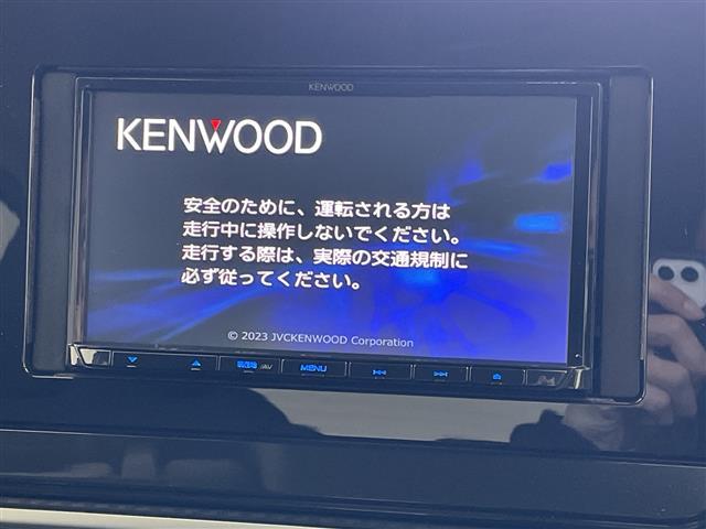ノート Ｘ　エマージェンシーブレーキ　ＫＥＮＷＯＯＤナビ　ステアリングスイッチ　プッシュスタート　スマートキー　スペアキー　電子パーキングブレーキ　オートホールド　オートＬＥＤヘッドライト　前方ドラレコ（2枚目）