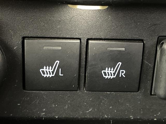 ライズ Ｚ　純正９インチナビ　全方位モニター　衝突軽減ブレーキ　レーンキープアシスト　コーナーセンサー　レーダークルーズコントロール　ＥＴＣ　ドライブレコーダー　シートヒーター　純正アルミホイール　フロアマット（15枚目）