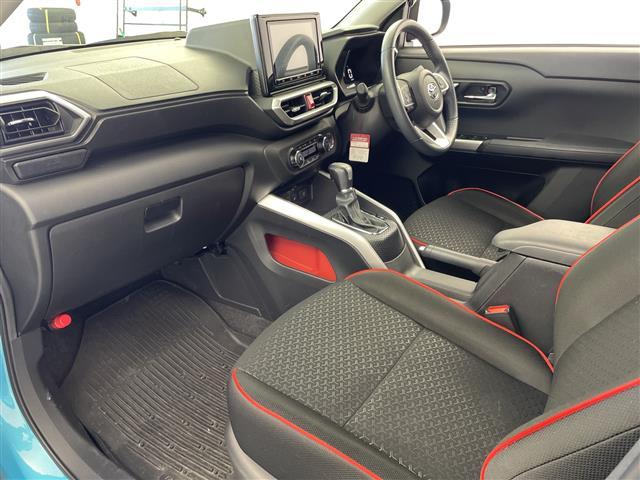 ライズ Ｚ　純正９インチナビ　全方位モニター　衝突軽減ブレーキ　レーンキープアシスト　コーナーセンサー　レーダークルーズコントロール　ＥＴＣ　ドライブレコーダー　シートヒーター　純正アルミホイール　フロアマット（25枚目）