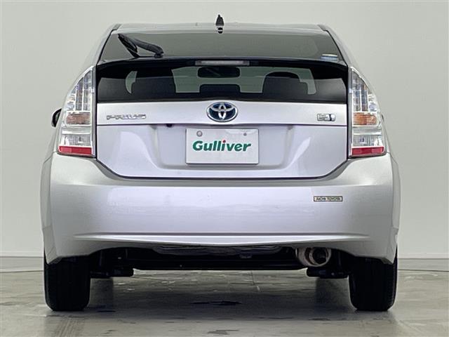 プリウス Ｓ　純正ナビ　ＴＶ　バックモニター　ビルトインＥＴＣ　オートライト　オートエアコン　スマートキー　プッシュスタート　電格ミラー　純正フロアマット　純正ドアバイザー　エンジンスタートボタン（34枚目）