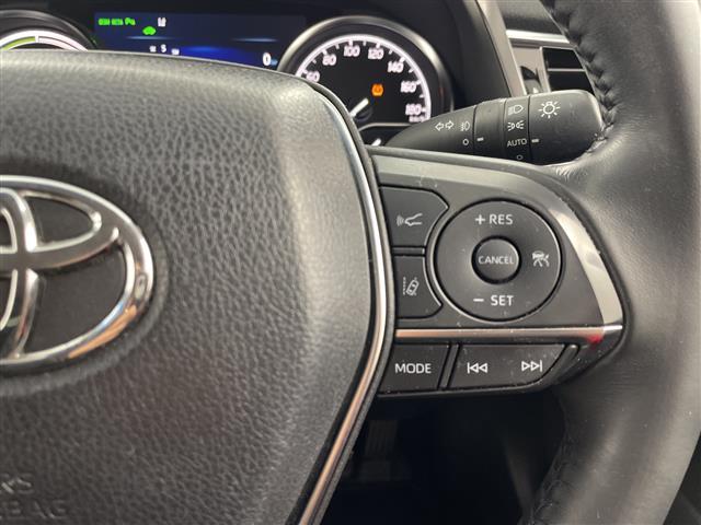 カムリ Ｇレザーパッケージ　メーカーナビ　フルセグＴＶ　Ｂｌｕｅｔｏｏｔｈ　フルモデリスタエアロ　電子パーキング　ホールド機能　コーナーセンサー　ビルトインＥＴＣ　純正ドラレコ　純正アルミホイール　ＬＥＤヘッドライト　Ｂカメ（14枚目）