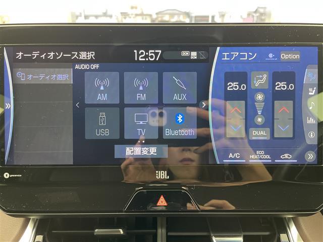 ハリアー Ｚ　レザーパッケージ　パノラマルーフ　全方位モニター　ＪＢＬサウンド　ブラインドスポットモニター　デジタルインナーミラー　ヘッドアップディスプレイ　レザーシート　シートヒーター　ベンチレーション　置くだけ充電　ＥＴＣ２．０（3枚目）