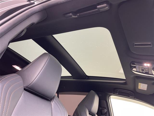 ハリアー Ｚ　レザーパッケージ　パノラマルーフ　全方位モニター　ＪＢＬサウンド　ブラインドスポットモニター　デジタルインナーミラー　ヘッドアップディスプレイ　レザーシート　シートヒーター　ベンチレーション　置くだけ充電　ＥＴＣ２．０（16枚目）