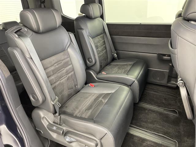 ステップワゴン ｅ：ＨＥＶスパーダ　プレミアムライン　純正１１．４インチナビ　ＡｐｐｌｅＣａｒＰｌａｙ／ａｎｄｒｏｉｄＡＵＴＯ　純正１５．６インチ後席モニター　マルチビューカメラ　純正前後ドライブレコーダー　ＥＴＣ　社外レーダー　１・２列目シートヒーター（19枚目）