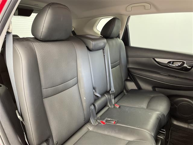 エクストレイル ２０Ｘｉ　Ｖセレクション　純正９インチナビ　Ｂｌｕｅｔｏｏｔｈ　Ｂｌｕ－ｒａｙ　フルセグ　全周囲カメラ　インテリジェントルームミラー　プロパイロット　エマージェンシーブレーキ　レーンキープアシスト　クリアランスソナー（24枚目）