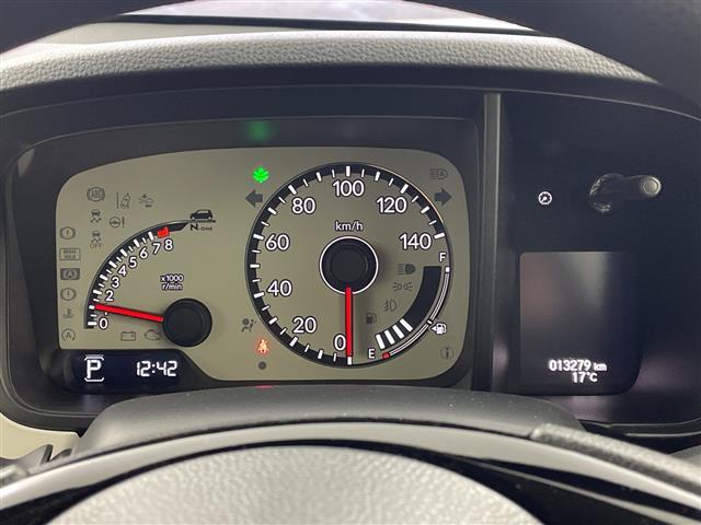 Ｎ－ＯＮＥ オリジナル　レーダークルーズコントロール　車線逸脱警報　レーンキープアシスト　コーナーセンサー　横滑り防止装置　衝突被害軽減機能　電動パーキングブレーキ　オートホールド機能　純正ナビ　Ｂｌｕｅｏｏｔｈオートライト（6枚目）