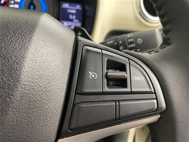 クロスビー ハイブリッドＭＺ　デュアルセンサーブレーキ　パナソニック７インチナビ　バックカメラ　クルーズコントロール　パドルシフト　オートＬＥＤライト　プッシュスタート　ステアリングスイッチ　ＥＴＣ　スマートキー　純正ＡＷ（11枚目）