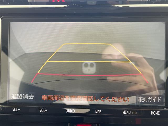 ルーミー カスタムＧ　純正９型ナビ　純正１２型フリップダウンモニター　純正ダブルツイーターサウンドシステム　ドライブレコーダー　両側パワースライドドア　コーナーセンサー　スマートアシスト　バックモニター　ビルトインＥＴＣ（3枚目）