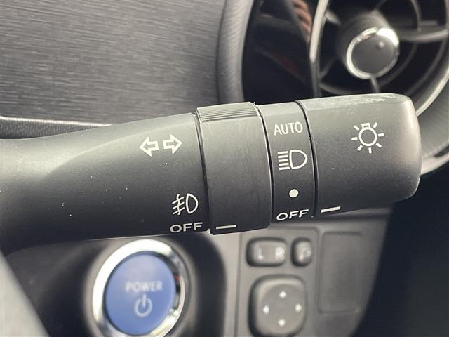 アクア クロスオーバー グラム 純正SDナビ フルセグTV バックカメラ ハーフレザーシート ETC ステアリングスイッチ コーナーセンサー プッシュスタート スマートキー ルーフレール(13枚目)