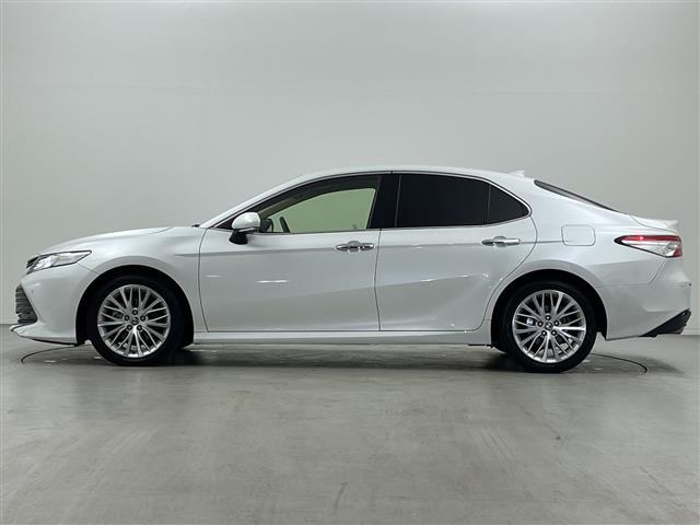 カムリ Gレザーパッケージ 純正オーディオ フルセグTV Bluetooth LEDヘッドライト オートライトオ オートマチックハイビーム レーダークルーズコントロール レーンキープアシスト シートヒーター 電子パーキング(10枚目)