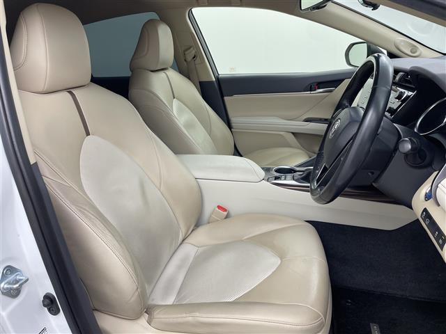 カムリ Gレザーパッケージ 純正オーディオ フルセグTV Bluetooth LEDヘッドライト オートライトオ オートマチックハイビーム レーダークルーズコントロール レーンキープアシスト シートヒーター 電子パーキング(14枚目)