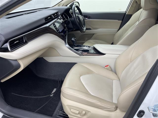 カムリ Gレザーパッケージ 純正オーディオ フルセグTV Bluetooth LEDヘッドライト オートライトオ オートマチックハイビーム レーダークルーズコントロール レーンキープアシスト シートヒーター 電子パーキング(19枚目)