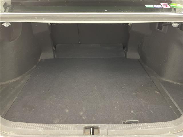 カムリ Gレザーパッケージ 純正オーディオ フルセグTV Bluetooth LEDヘッドライト オートライトオ オートマチックハイビーム レーダークルーズコントロール レーンキープアシスト シートヒーター 電子パーキング(20枚目)