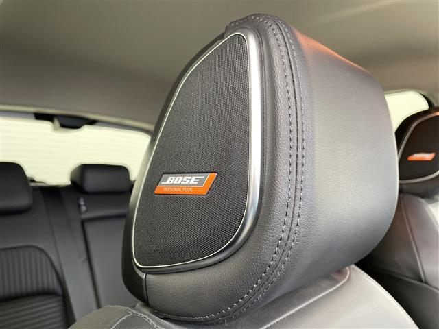 オーラ Ｇ　レザーエディション　禁煙　純正ナビ　フルセグ　ＢＯＳＥサウンド　エマージェンシーブレーキ　アラウンドビューモニター　デジタルインナーミラー　クリアランスソナー　ステアリングヒーター　シートヒーター　ＥＴＣ（4枚目）