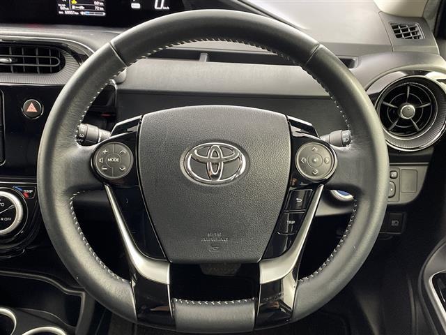 アクア クロスオーバー　純正ビルトインＥＴＣ２．０　スマートキー　プッシュスタート　トヨタセーフティセンス　車線逸脱警報　プリクラッシュセーフティ　横滑り防止装置　先行車発信お知らせ機能　純正１５インチＡＷ付夏タイヤ車載（12枚目）