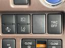 ハイブリッドＧｉ　プレミアムパッケージ　トヨタセーフティセンス　プリクラッシュセーフティ　レーンディパーチャーアラート　クルーズコントロール　純正ＳＤ９インチナビ　フルセグ　ＢＴ　ＤＶＤ　ＵＳＢ　バックカメラ　ビルとインＥＴＣ　純正ドラレコ（29枚目）