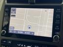 プリウス Ｓツーリングセレクション・ブラックエディション　メーカーナビ　フルセグＴＶ　Ｂｌｕｅｔｏｏｔｈ　追従型クルーズコントロール　レーンキープアシスト　ＡＣ１００Ｖ　シートヒーター　ステアリングリモコン　ビルトインＥＴＣ　純正フロアマット　電格ミラー（6枚目）