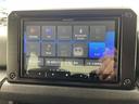 ジムニーシエラ ＪＣ　カロッツェリア８インチナビ　ＣＤ　ＤＶＤ　フルセグ　Ｂｌｕｅｔｏｏｔｈ　ＨＤＭＩ　ＡｐｐｌｅＣａｒＰｌａｙ　バックカメラ　クルーズコントロール　ステアリングスイッチ　前席シートヒーター　レザーカバー（4枚目）