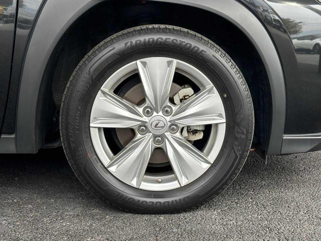 �A���~�z�C�[���͖ڗ��������Ȃ��ǂ���Ԃł���