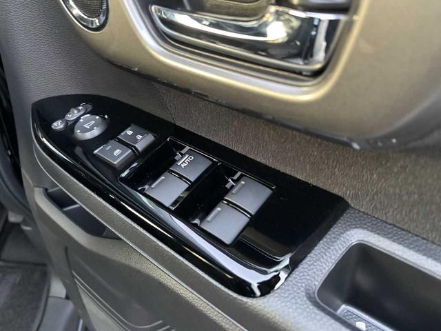 N-BOXカスタム L スタイル+ブラック 当社レンタアップ車両 ホンダセンシング 社外メモリーナビ Bluetooth接続 バックカメラ 前後ドライブレコーダー フルオートエアコン シートヒーター 両側電動スライドドア スマートキー 禁煙車(32枚目)