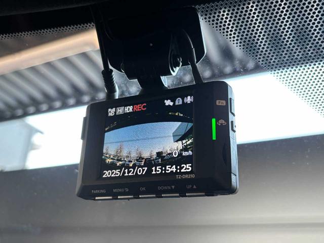 RX RX450h Fスポーツ 純正メモリーナビ Bluetooth接続 フルセグTV視聴 CD/DVD再生 バックカメラ クリアランスソナー 前後ドライブレコーダー ETC 赤レザーシート 20インチアルミ スマートキー 禁煙車(9枚目)