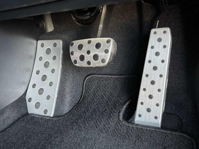 RX RX450h Fスポーツ 純正メモリーナビ Bluetooth接続 フルセグTV視聴 CD/DVD再生 バックカメラ クリアランスソナー 前後ドライブレコーダー ETC 赤レザーシート 20インチアルミ スマートキー 禁煙車(30枚目)