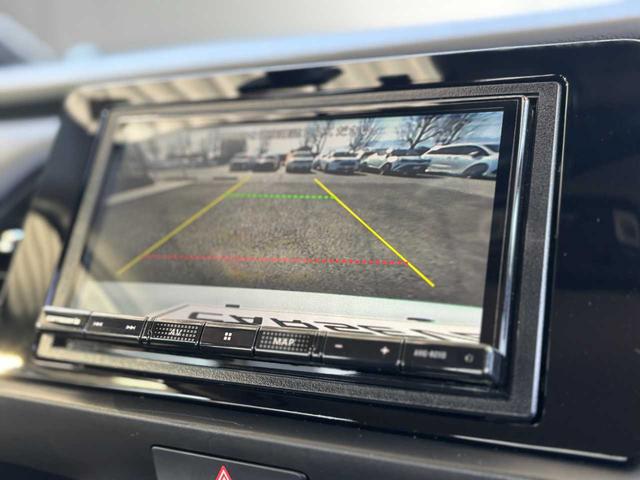 フィット ホーム 当社レンタアップ車両 ホンダセンシング 社外メモリーナビ Bluetooth接続 バックカメラ 前後ドライブレコーダー ETC 電子パーキングブレーキ スマートキー フルオートエアコン 禁煙車(16枚目)